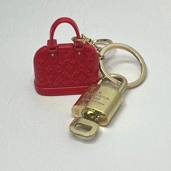 Louis Vuitton Lock and Key Set #300 with a Red Mini Fashion Handbag Keychain - Picture 5 of 5
